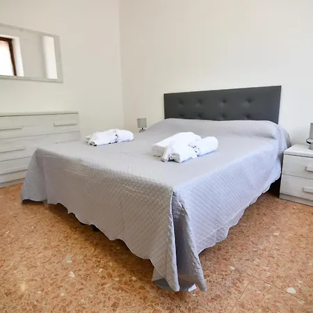 شقة Con Ampio Terrazzo La Casa Di Nonna Iliana *